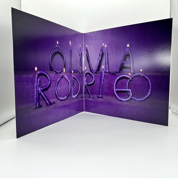 Olivia Rodrigo GUTS Limited Edition Purple Vinyl Opened Never Played - Picture 4 of 5